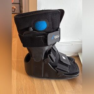 United orthopedic Black Medical Boot